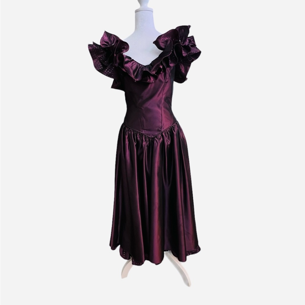 Vintage Union label Purple cold shoulder ruffle neck evening dress size 10